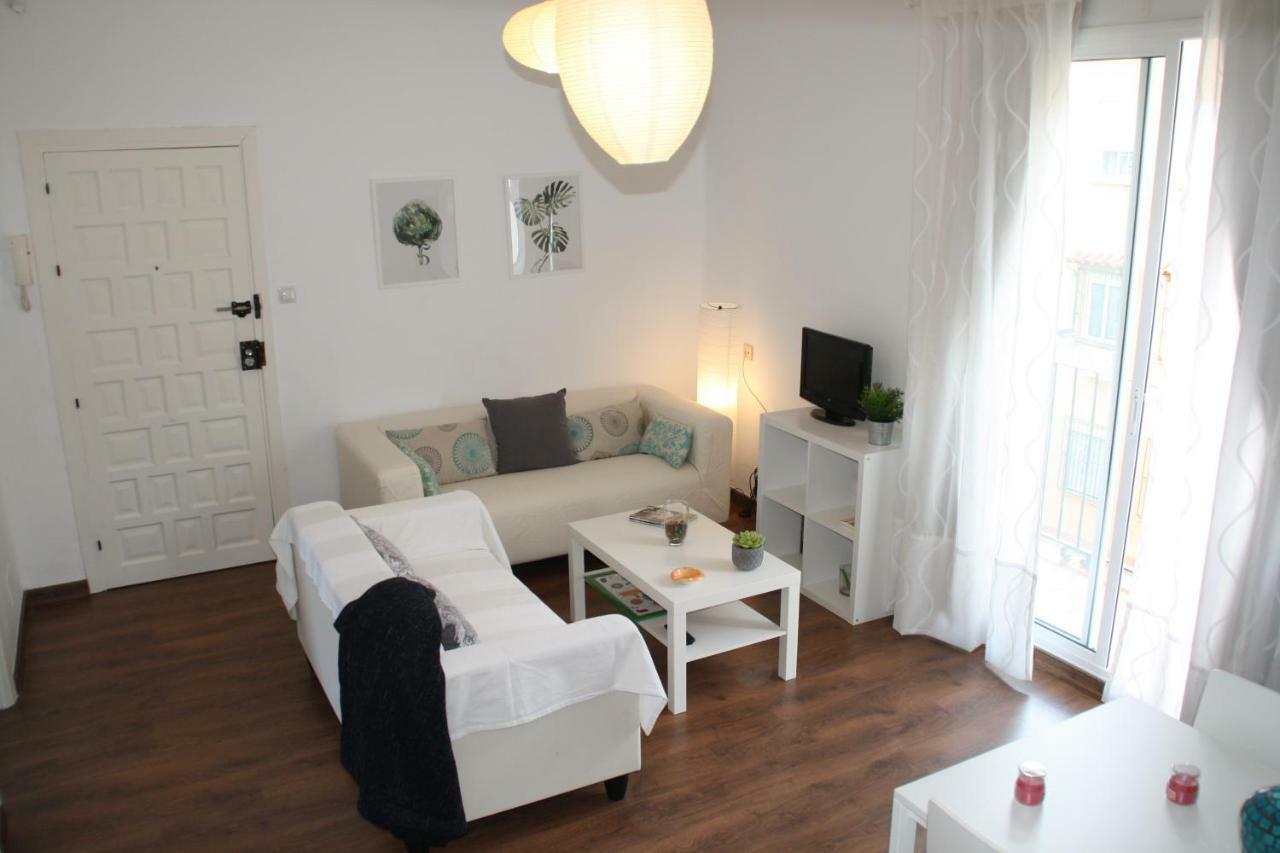 Apartamento Tia Maria Apartment Malaga Exterior photo