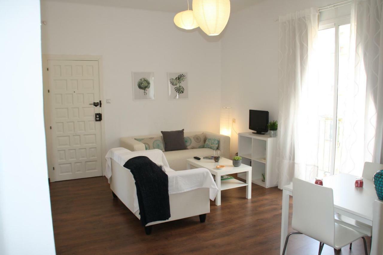 Apartamento Tia Maria Apartment Malaga Exterior photo