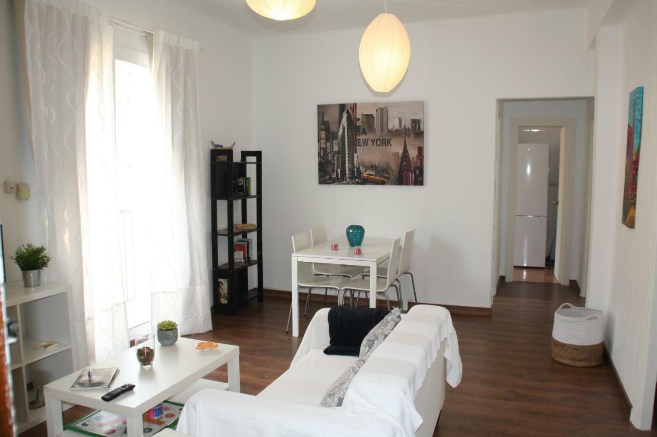 Apartamento Tia Maria Apartment Malaga Exterior photo